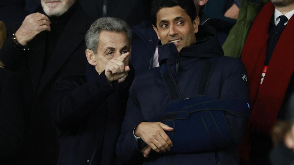 Nicolas Sarkozy y el presidente del Paris St Germain Nasser Al-Khelaifi, antes de un Paris St Germain - Tottenham Hotspur.