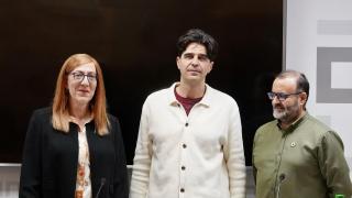El coordinador de IU en Castilla y León, Juan Gascón; la coordinadora general de Movimiento SUMAR Castilla y León, Marina Echebarría Sáenz, y el portavoz de Verdes-Equo, José María Elena, presentan la candidatura definitiva de la coalición a la Presidencia de la Junta.