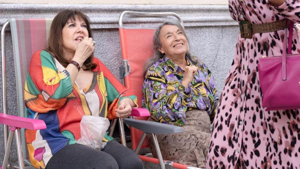 Loles León y Petra Martínez dan vida a Menchu y doña Fina en 'La que se avecina'.
