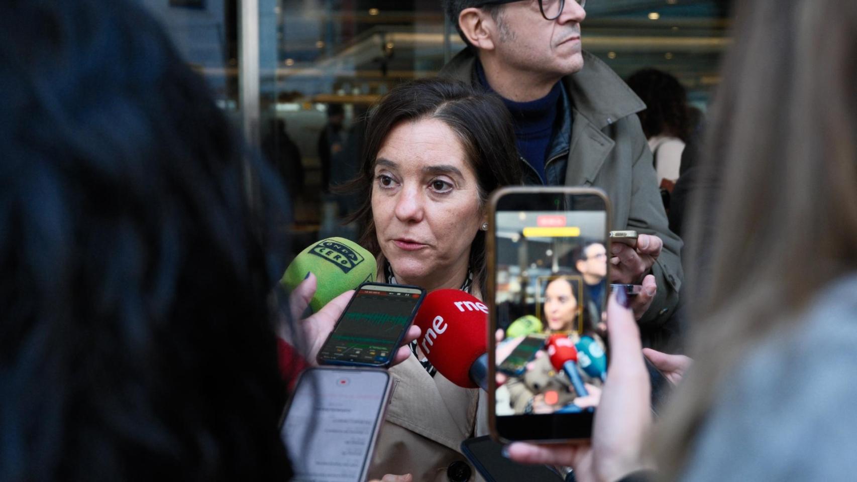 La alcaldesa de A Coruña, Inés Rey, esta mañana.