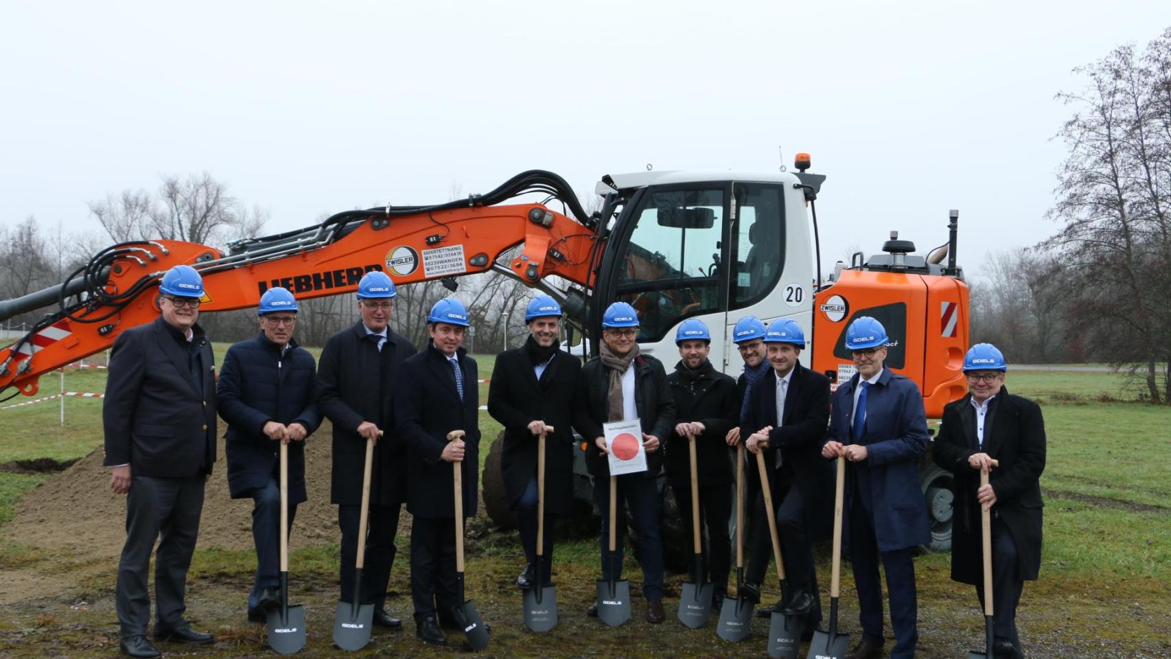 Ceremonia de colocación de primera piedra de las intalaciones