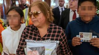 Perla, la mujer a la que le tocó el ‘Gordo’ de la Lotería de Navidad en 2022.