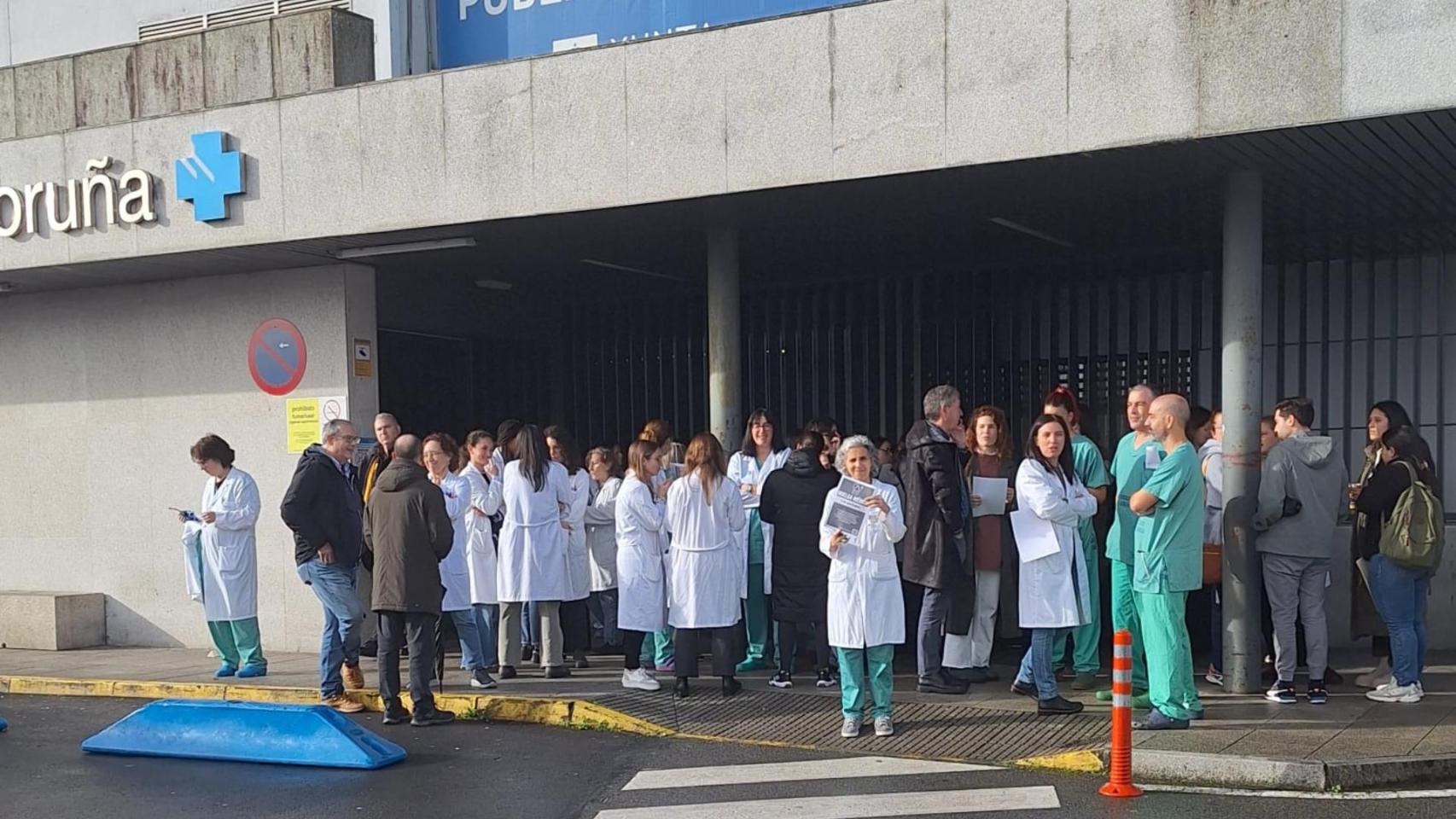 Huelga de médicos en el CHUAC