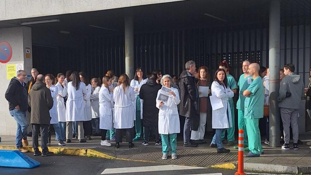 Huelga de médicos en el CHUAC