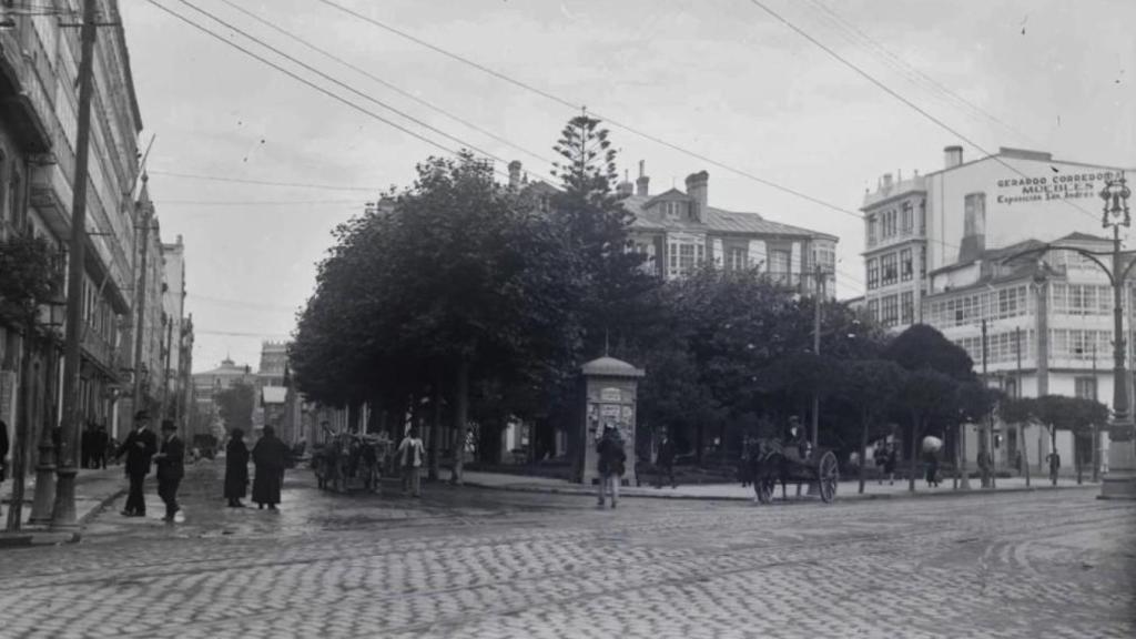 Plaza de Ourense, en A Coruña, antes de la construcción del quiosco.