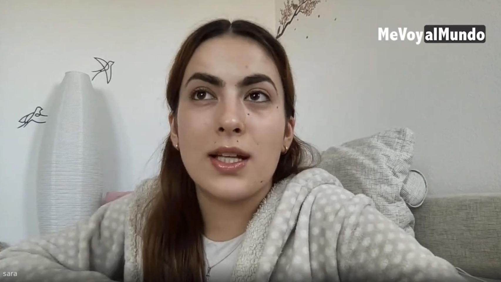 Sara, joven trabajando en Suiza.