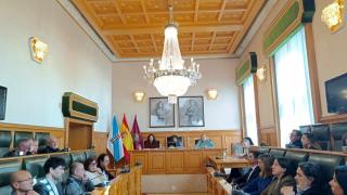 El pleno de Santiago vuelve a tumbar el pago de 119 facturas municipales pendientes