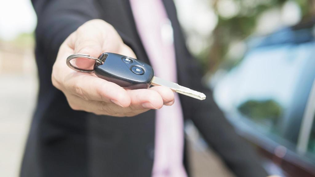 El dueño de una concesionaria cuenta cuánto tarda en importar un coche desde Alemania