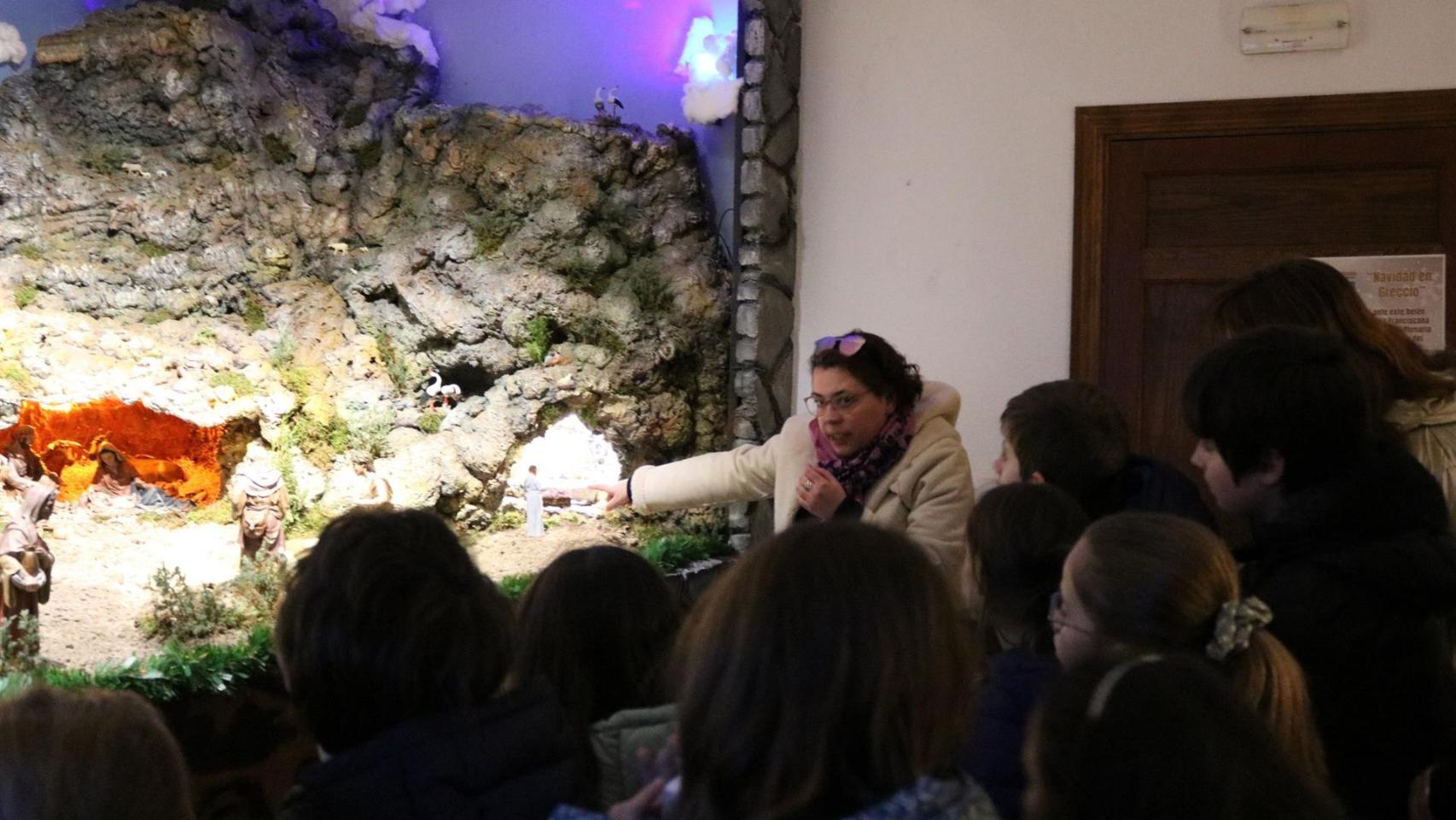 Visita guiada al Belén Monumental. Foto: Ayuntamiento.