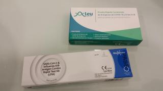 La gripe llama a las puertas de la Navidad en A Coruña: las farmacias venden un 60% más de test