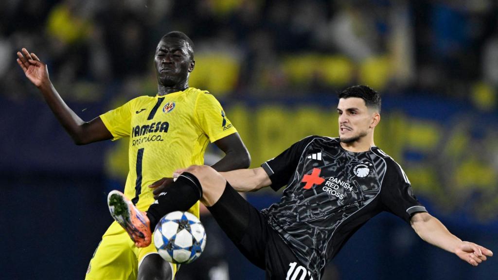 Gueye, durant el partido contra el Copenhague.