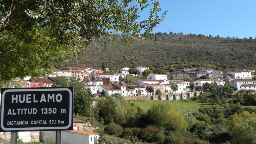 Entrada a Huélamo.
