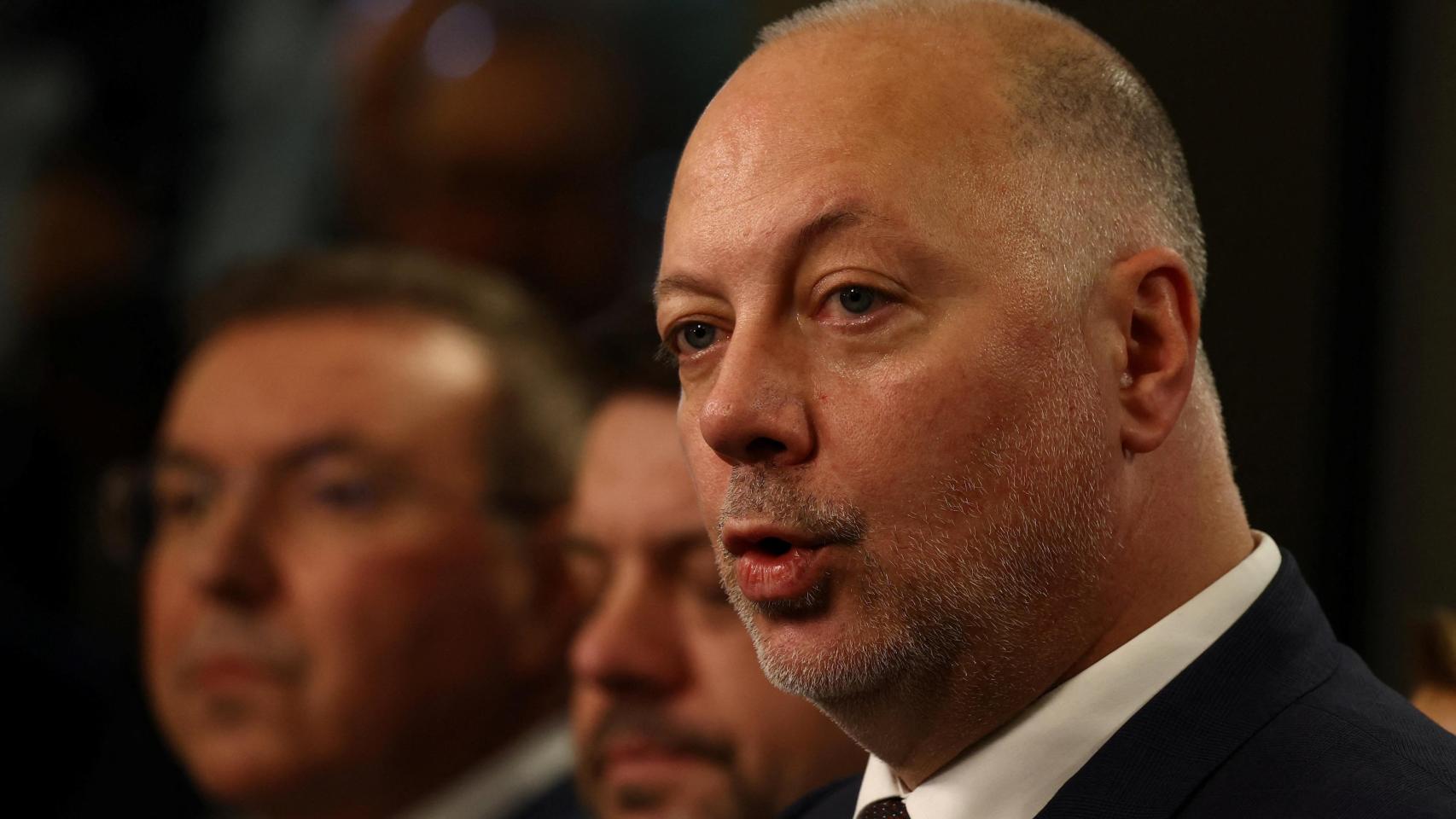 El primer ministro de Bulgaria, Rosen Zhelyazkov, este jueves anunciando su dimisión.