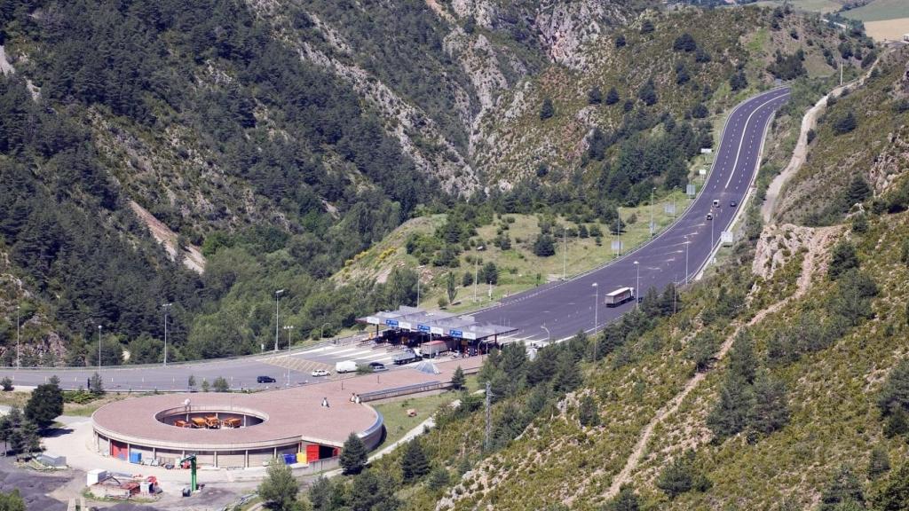 Entrada del túnel del Cadí