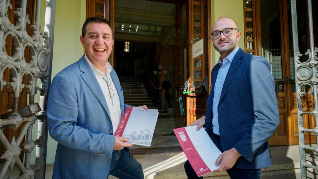 Foto del presidente y del vicepresidente.