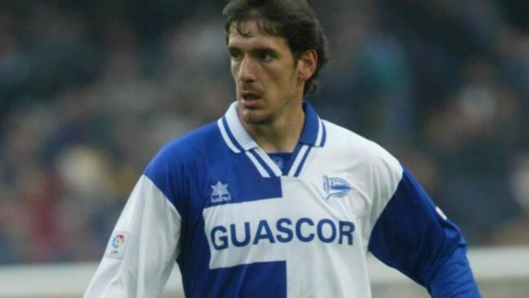 Óscar Téllez, durante su etapa en el Alavés.