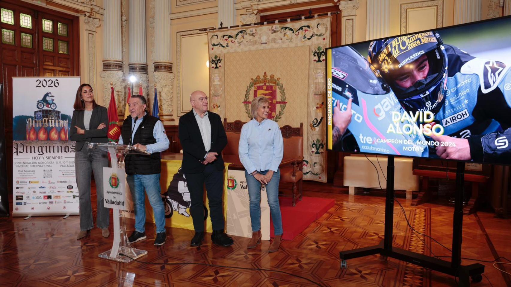 Presentación de Pingüinos en el Ayuntamiento de Valladolid