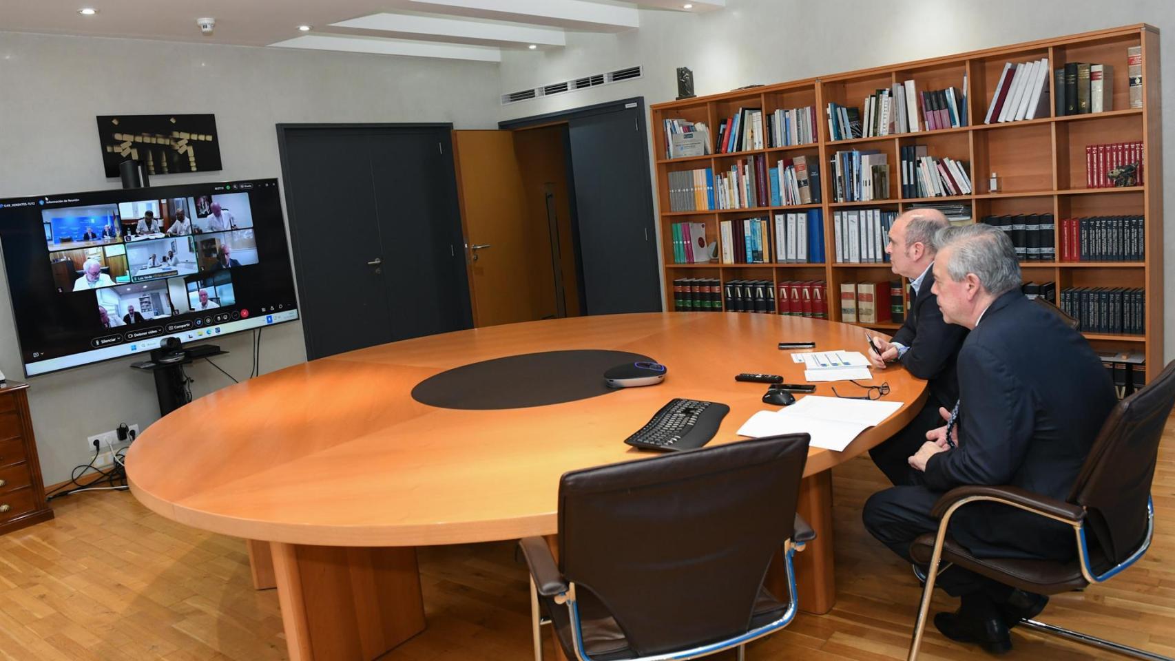 El conselleiro de Sanidade, Antonio Gómez Caamaño, en reunión con áreas sanitarias