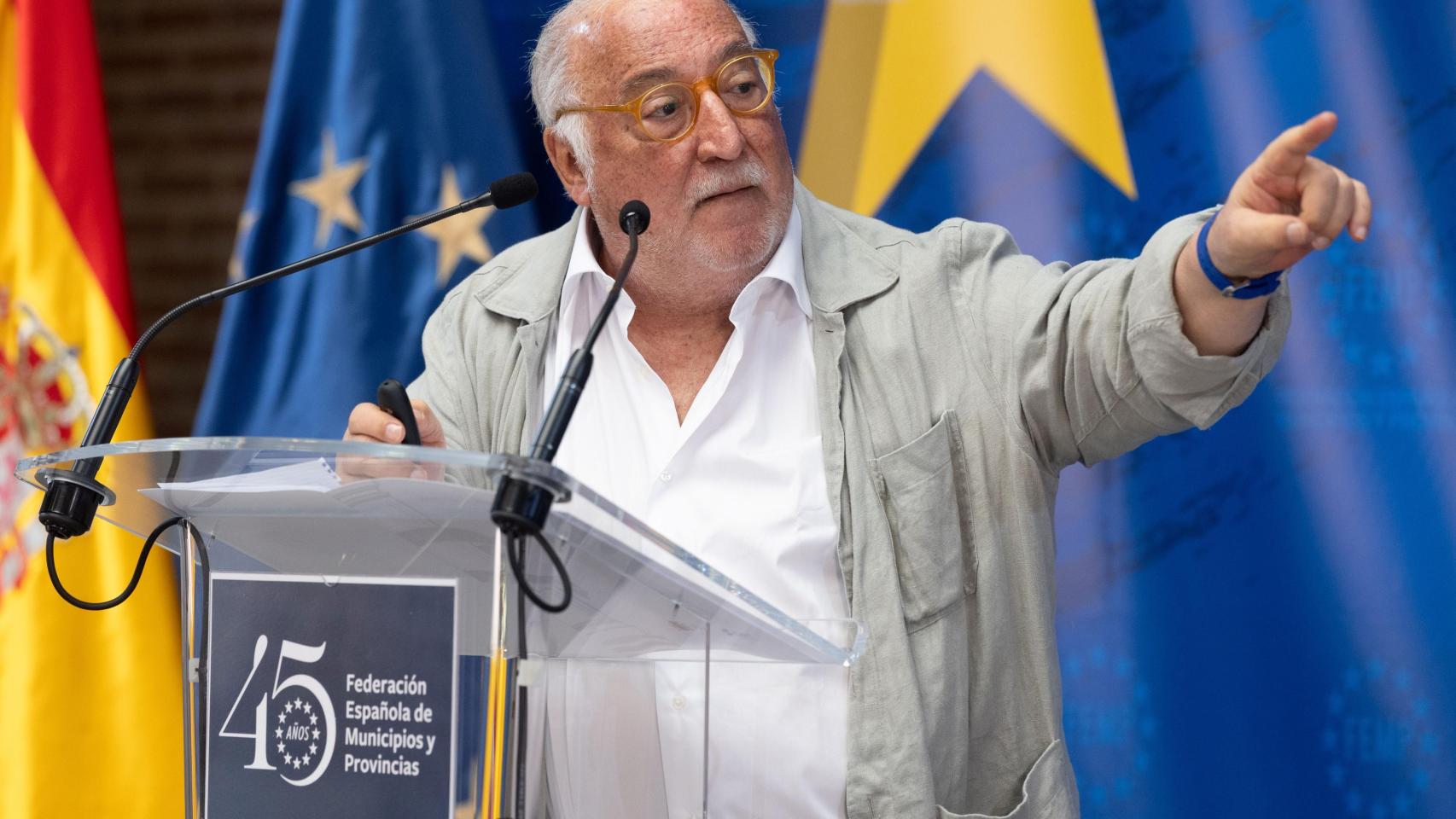 Pere Navarro se pone firme en su opinión sobre el uso diario del coche