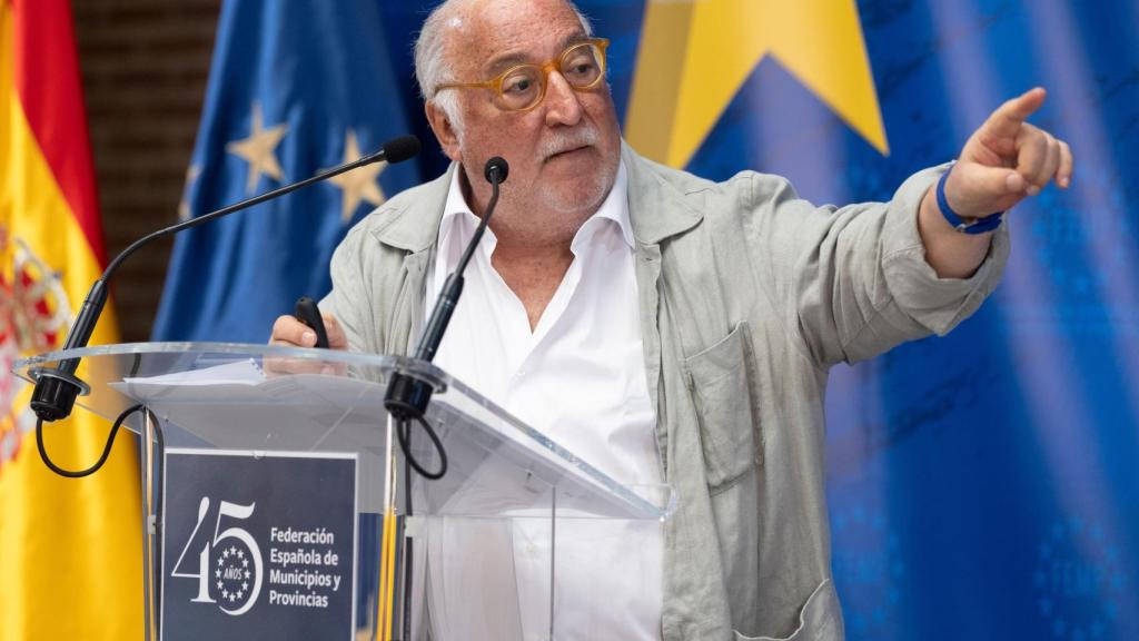 Pere Navarro se pone firme en su opinión sobre el uso diario del coche