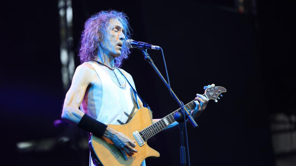 Robe Iniesta durante un concierto en Madrid en 2022. Foto: Gtres