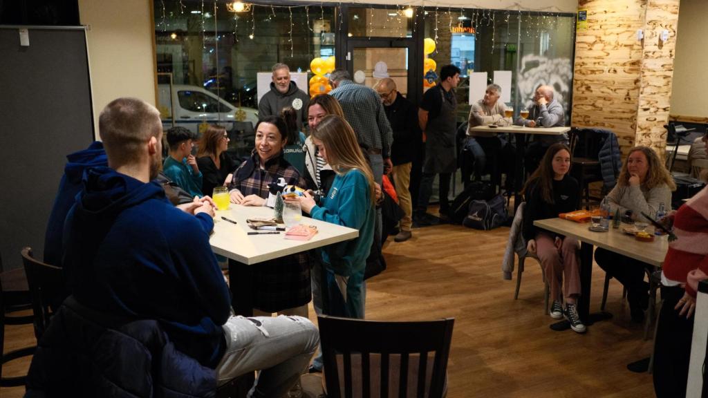 Ambiente en el local durante el evento