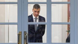 En el PSOE ya hablan de fin de ciclo y temen un calvario largo y dramático mientras Sánchez finge normalidad en Moncloa