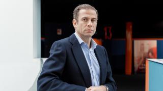 Arturo Guillén, CEO de WOWfc, ante la cámara de EL ESPAÑOL