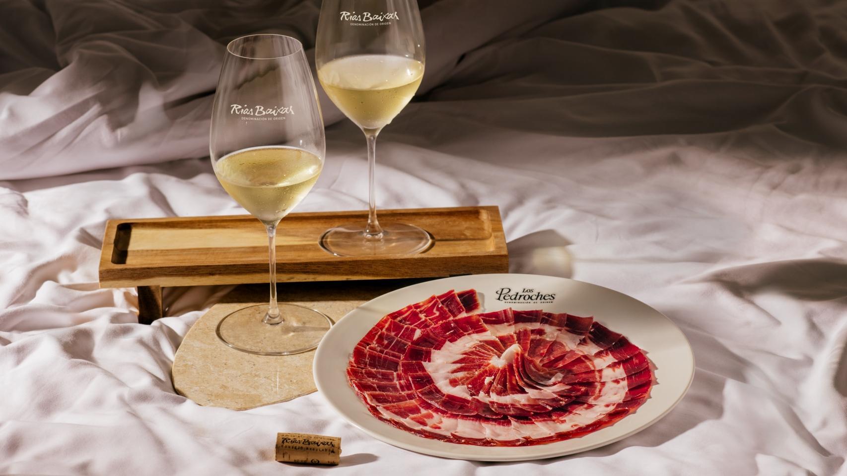 Vino de las Rías Baixas y jamón de bellota 100 % ibérico