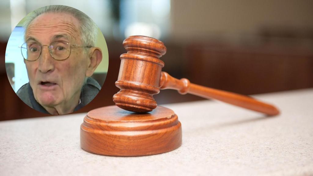 Montaje de José Castro (78 años) con el mazo de la justicia (Pixabay).