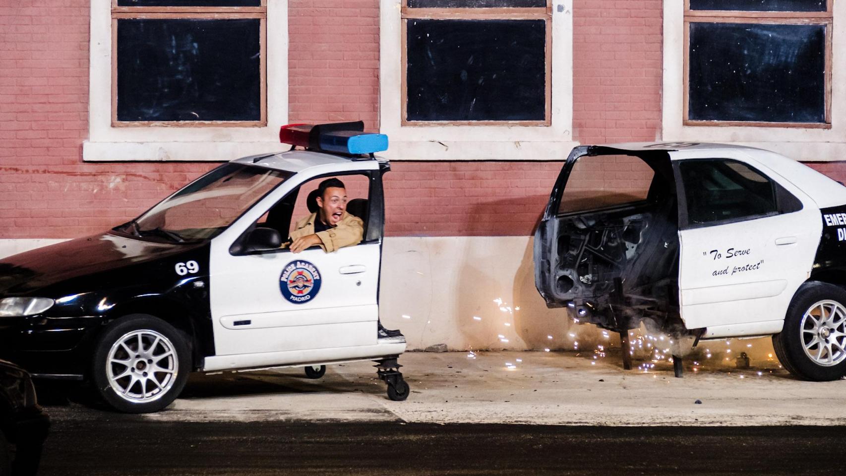 Uno de los especialista del espectáculo 'Loca Academia de Policía'.