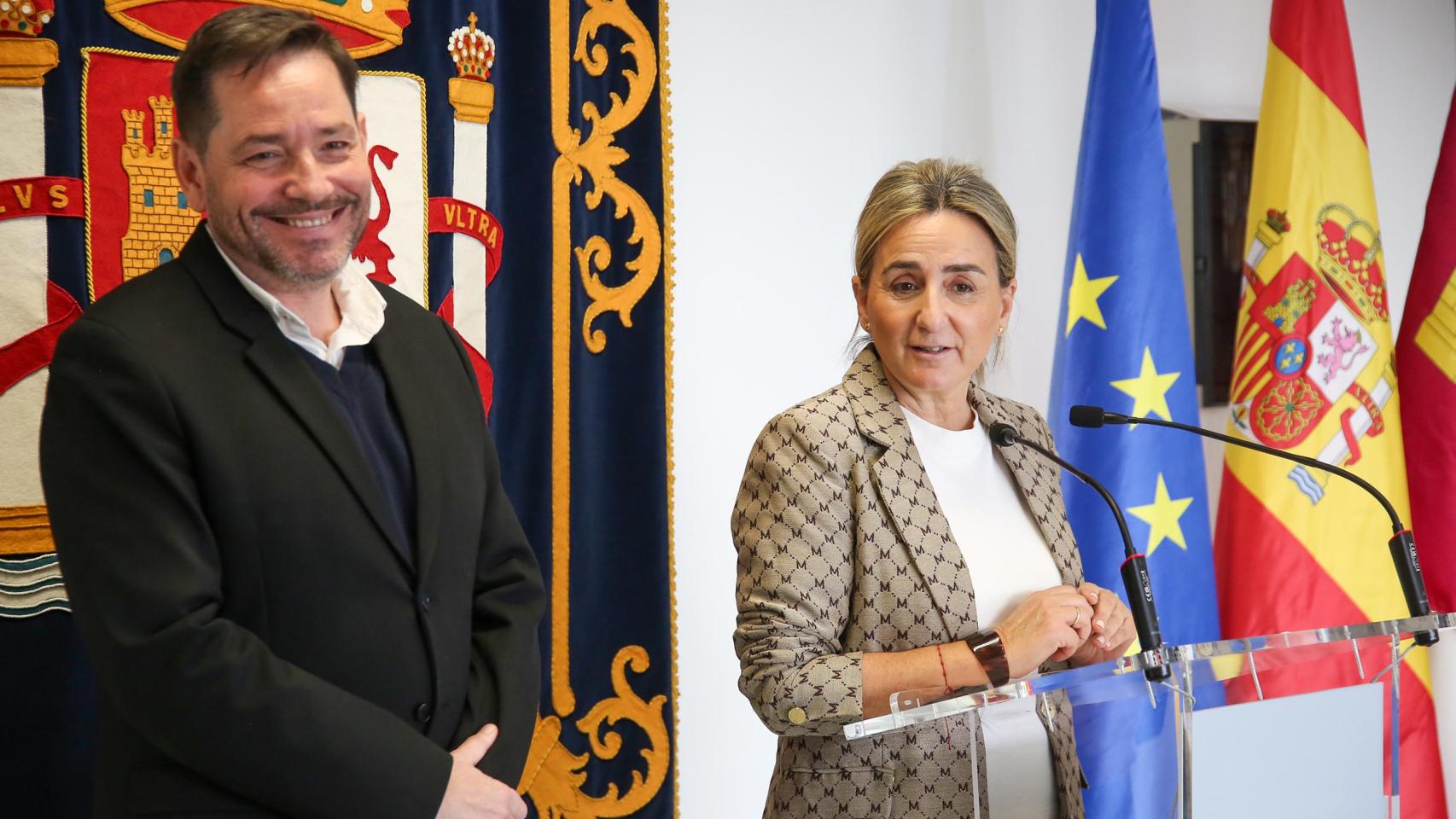 Milagros Tolón durante la rueda de prensa en Ciudad Real.