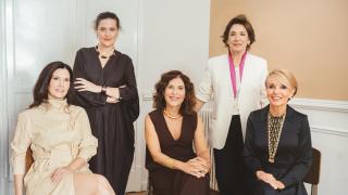 5 mujeres referentes de la cultura española se reúnen por los 40 años del Premio BMW de Pintura, un galardón que celebra la metamorfosis del arte