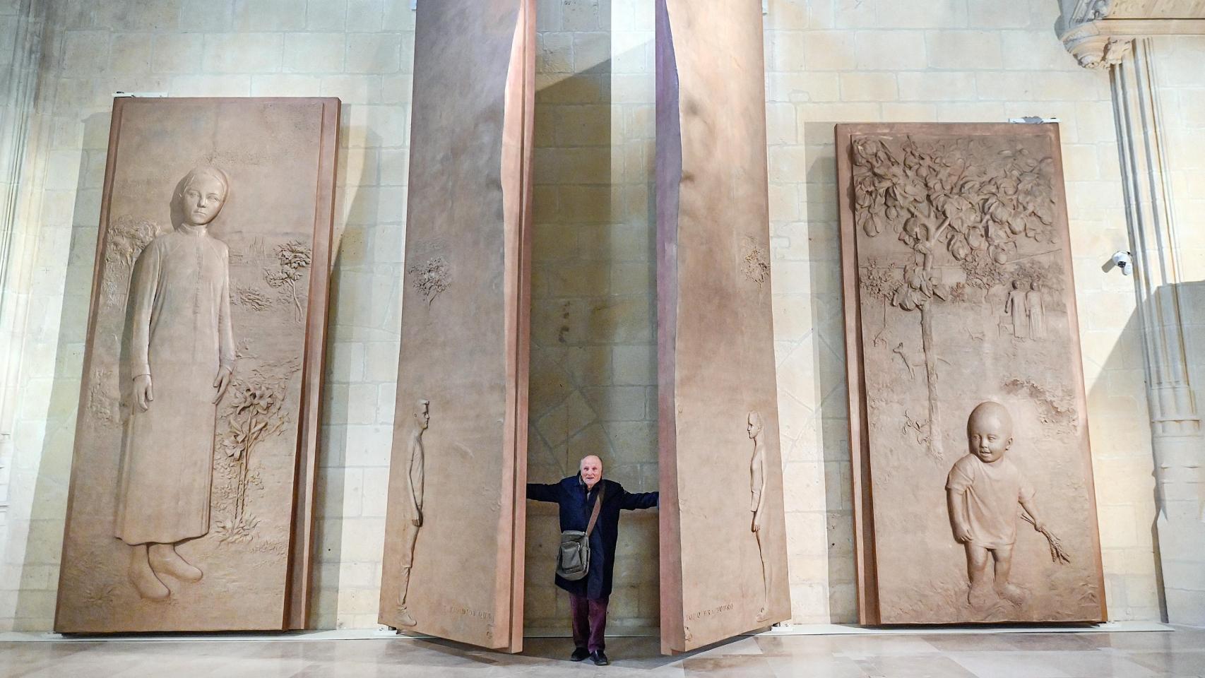 El artista Antonio López durante la inauguración de la exposición en la Catedral de Burgos, el 29 de noviembre