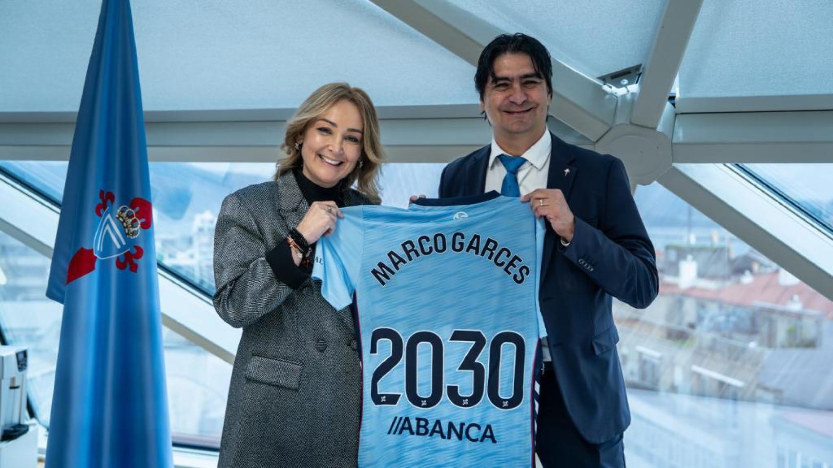 Marián Mouriño y Marco Garcés, durante la renovación del directivo mexicano del Celta