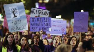 Manifestación con motivo del Día Internacional para la eliminación de la violencia contra las mujeres.