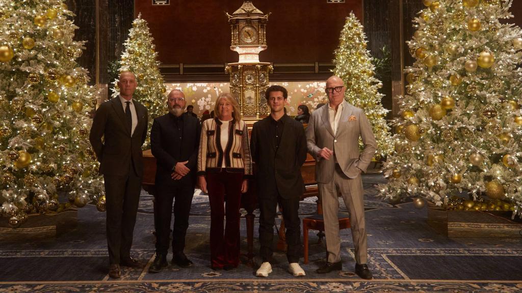 Dan Wakeling vicepresidente lujo EMEA de Hilton; Javier Rodriguez, CEO de Higueron Developments; Ángeles Muñoz, Alcaldesa de Marbella; Ricardo Rodríguez, Consejero Ejecutivo en Higuerón Developments; y Luigi Romaniello, Managing Director de Waldorf Astoria New York