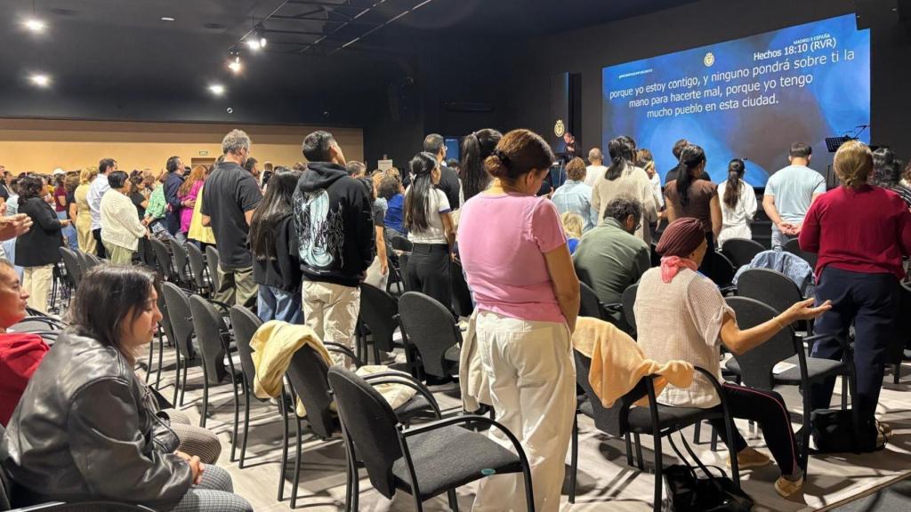 Culto evangélico en Aluche.