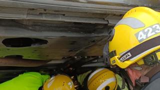 Imagen del rescate de la condutora.