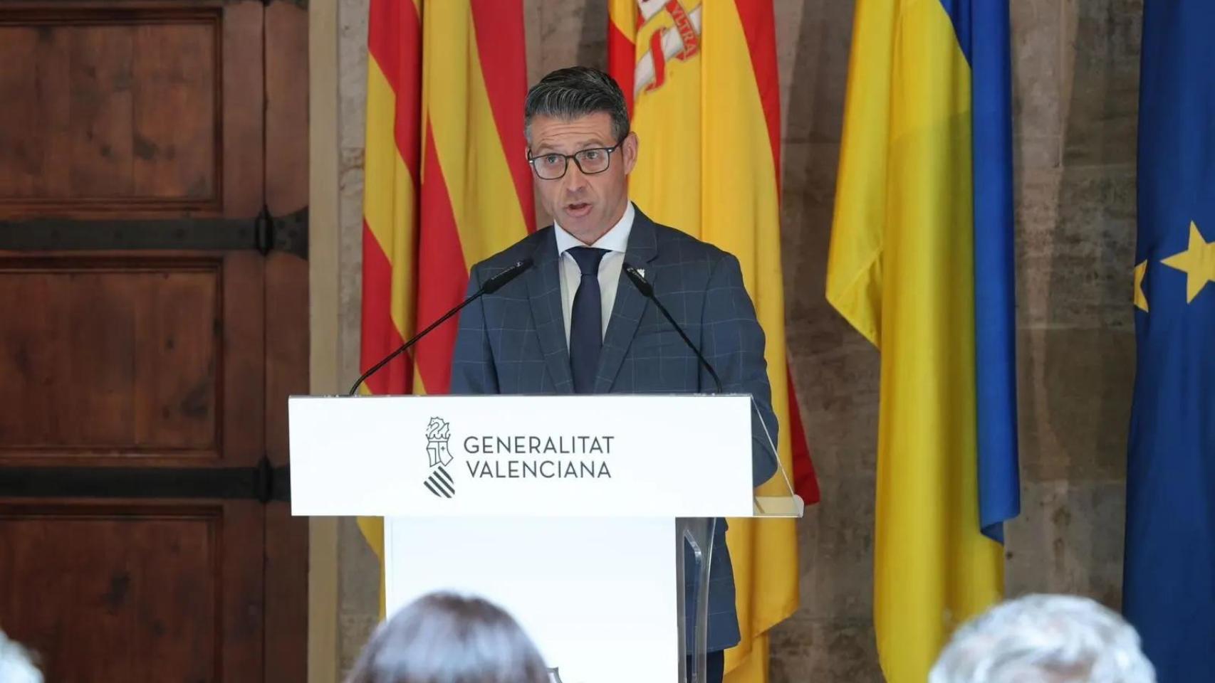 Toni González, en una intervención en un foro de automoción.