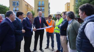 El alcalde de Sevilla, José Luis Sanz, visita la zona de la Ronda del Tamarguillo.