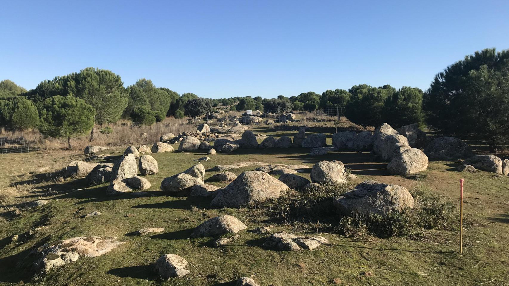 Se trata del crómlech más grande de España y el segundo de la Península Ibérica.