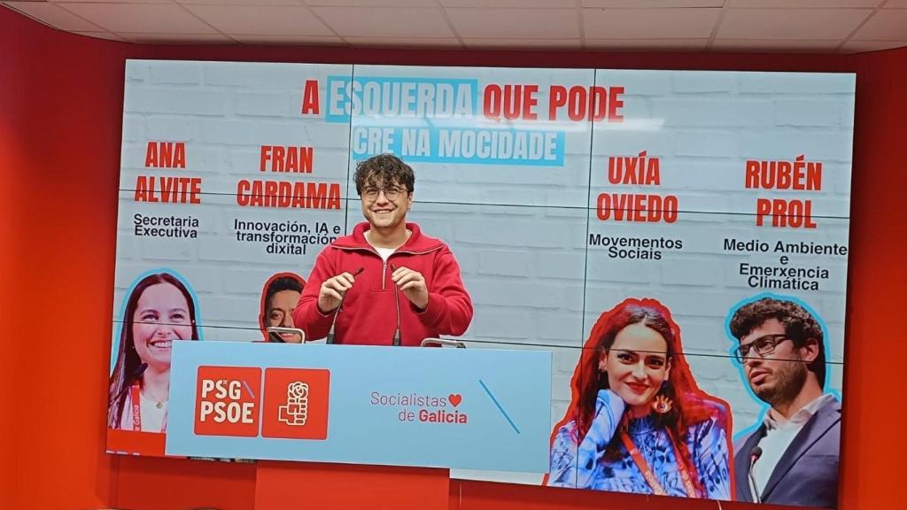 El secretario xeral de las XSG, Xurxo Doval, en rueda de prensa