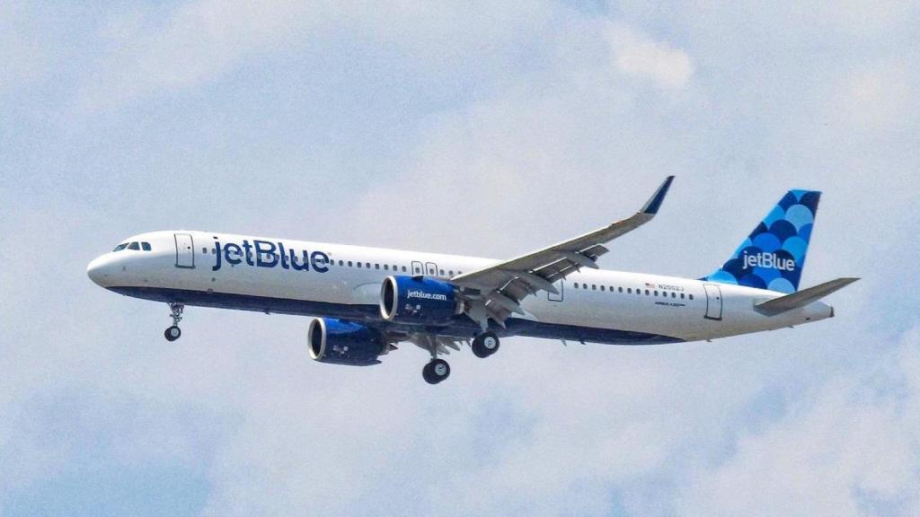 Un avión de la compañía JetBlue, en una imagen de archivo.