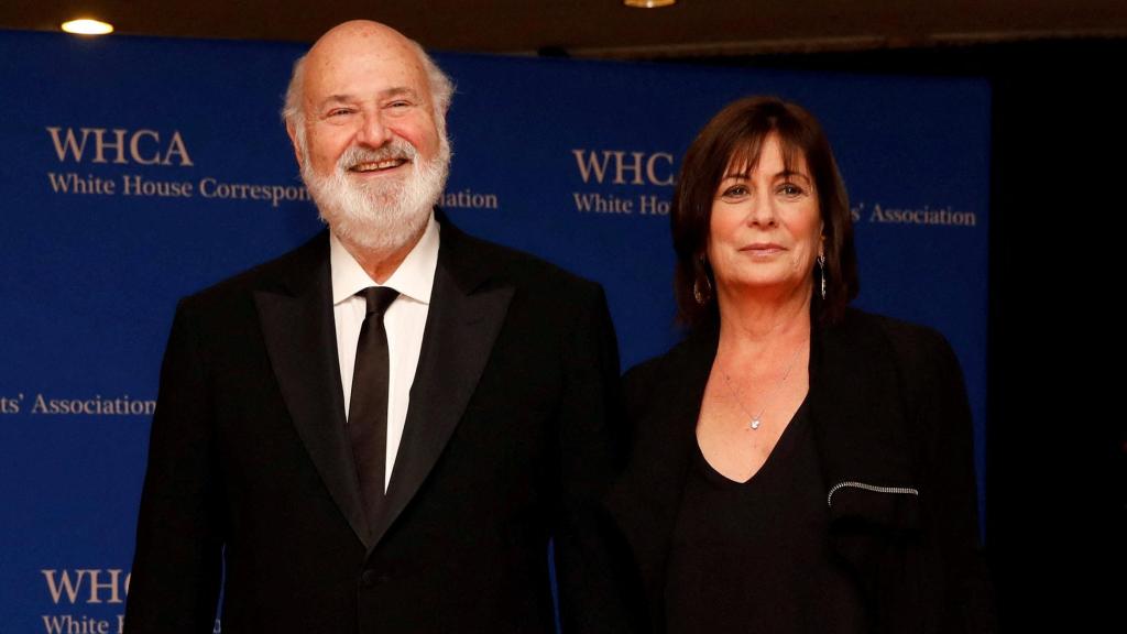 Rob Reiner junto a su mujer Michele Singer en una imagen de 2018.
