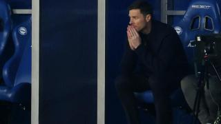 Xabi Alonso, en el banquillo en el estadio de Mendizorroza