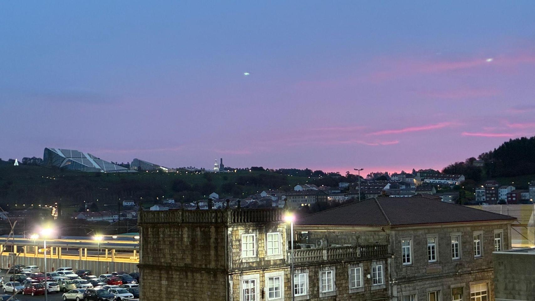 Santiago de Compostela despide el sol e inicia una semana de lluvias