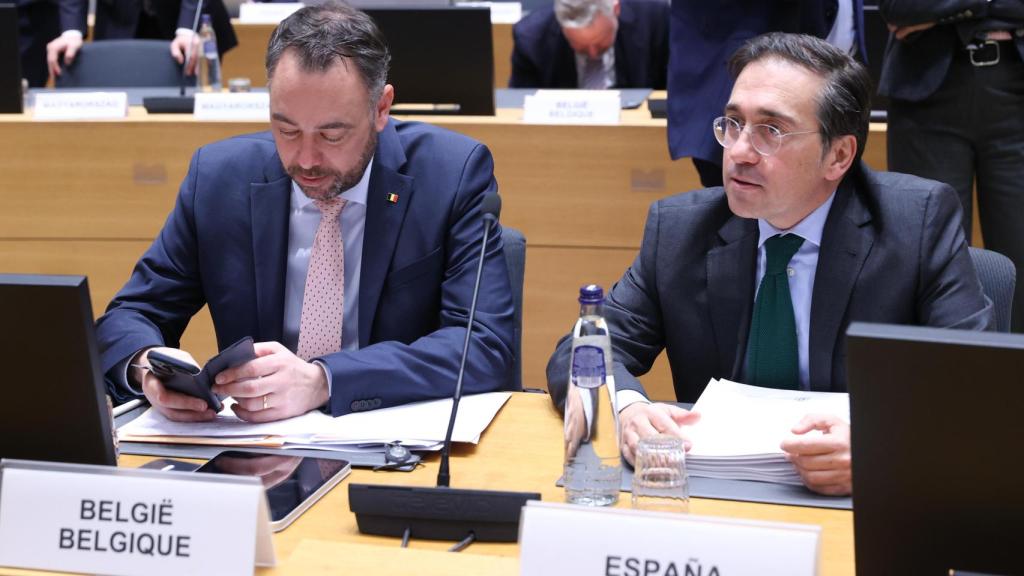 The Minister of Foreign Affairs, José Manuel Albares, and his Belgian counterpart, Maxime Prévot, during the meeting this Monday in Brussels