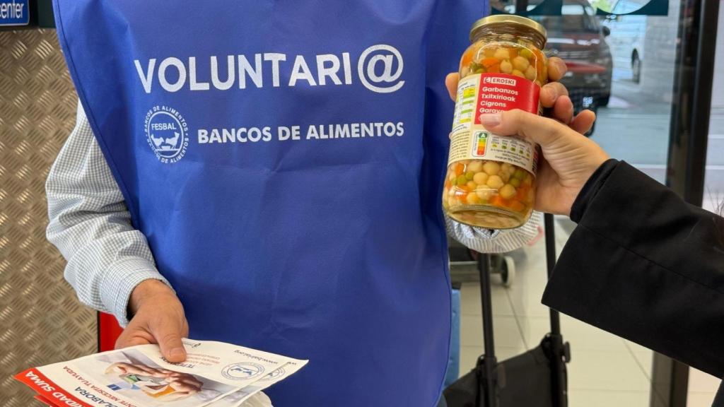La gallega Vegalsa-Eroski y sus clientes donan 154 toneladas de alimentos a Fesbal