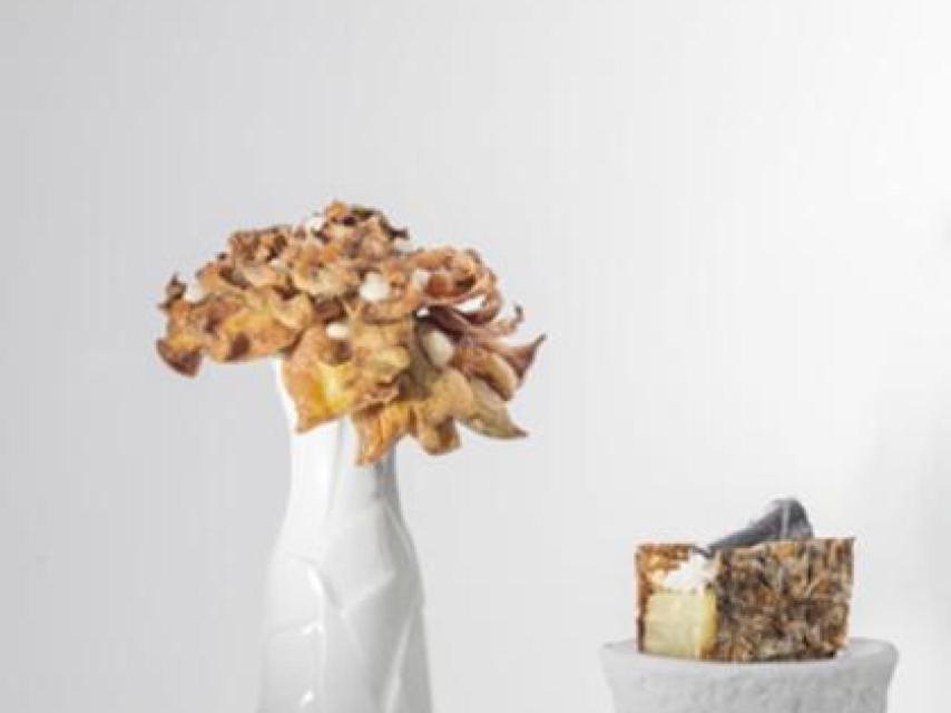 Flor de Alcachofas y su Sopa con Cardo y Trufa.